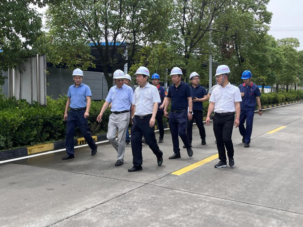 市副市長汪發(fā)進(jìn)到建材公司調(diào)研