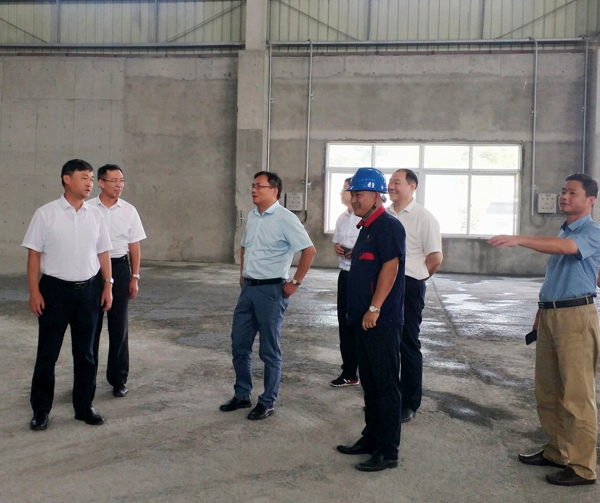 集團(tuán)公司黨委委員、股份公司黨委書記、總經(jīng)理蔣培進(jìn)到矸石項(xiàng)目部調(diào)研 